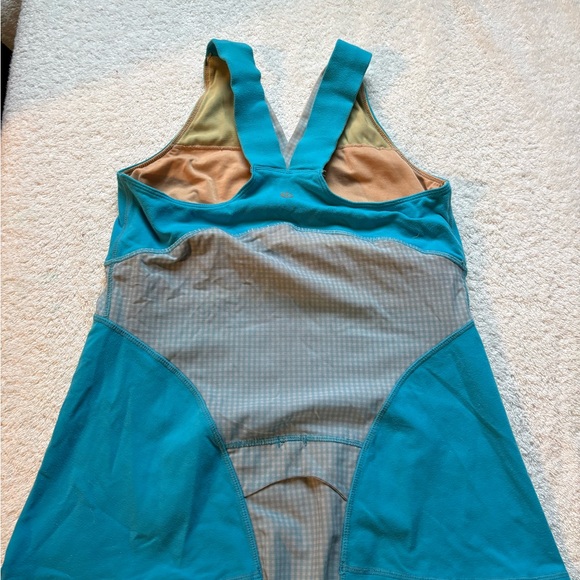 Lululemon Athletica Turquoise Tank Top - Picture 2 of 4